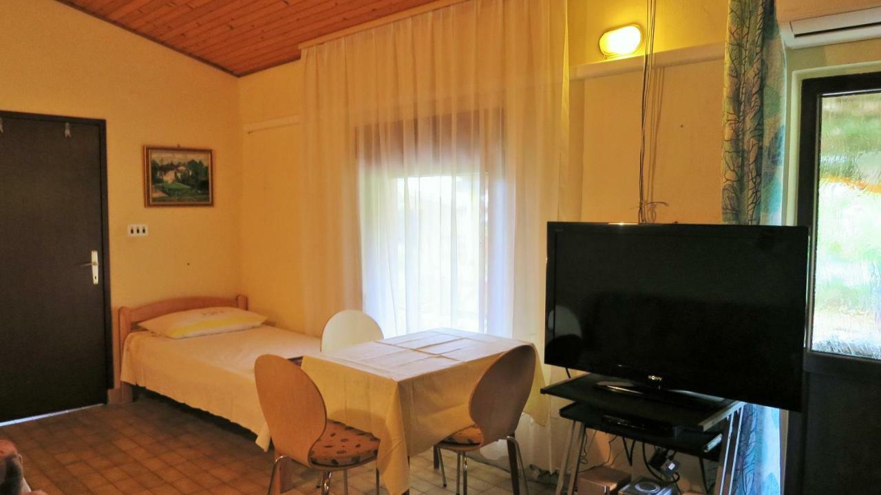Rukavina Apartment *